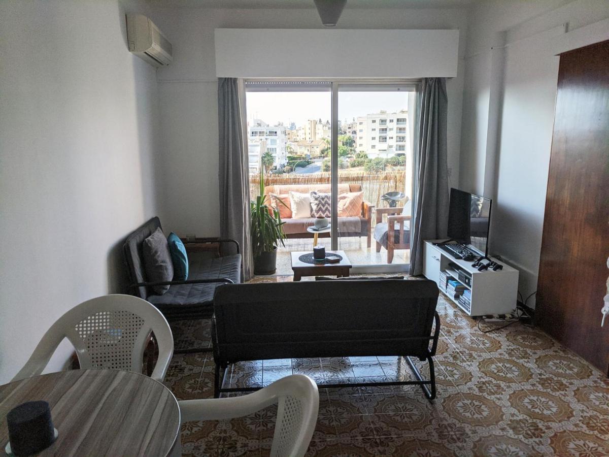 Fantastic 1 Bed Apartment By The Sea Opposite 4 Seasons Limassol Exterior photo